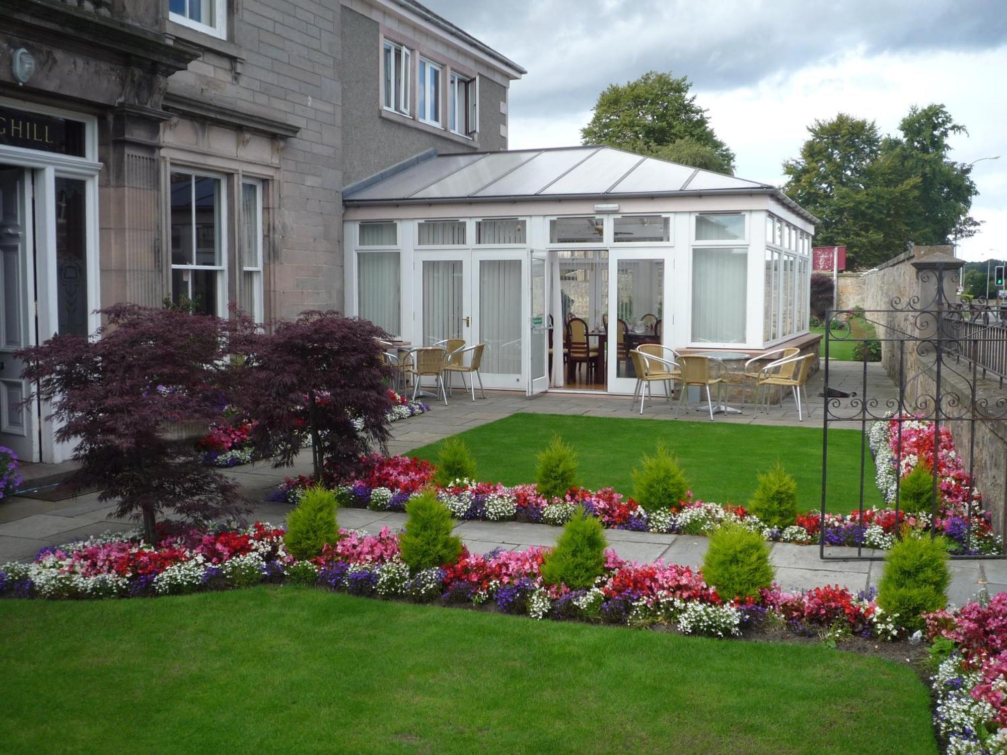 Sunninghill Hotel Elgin Exterior photo